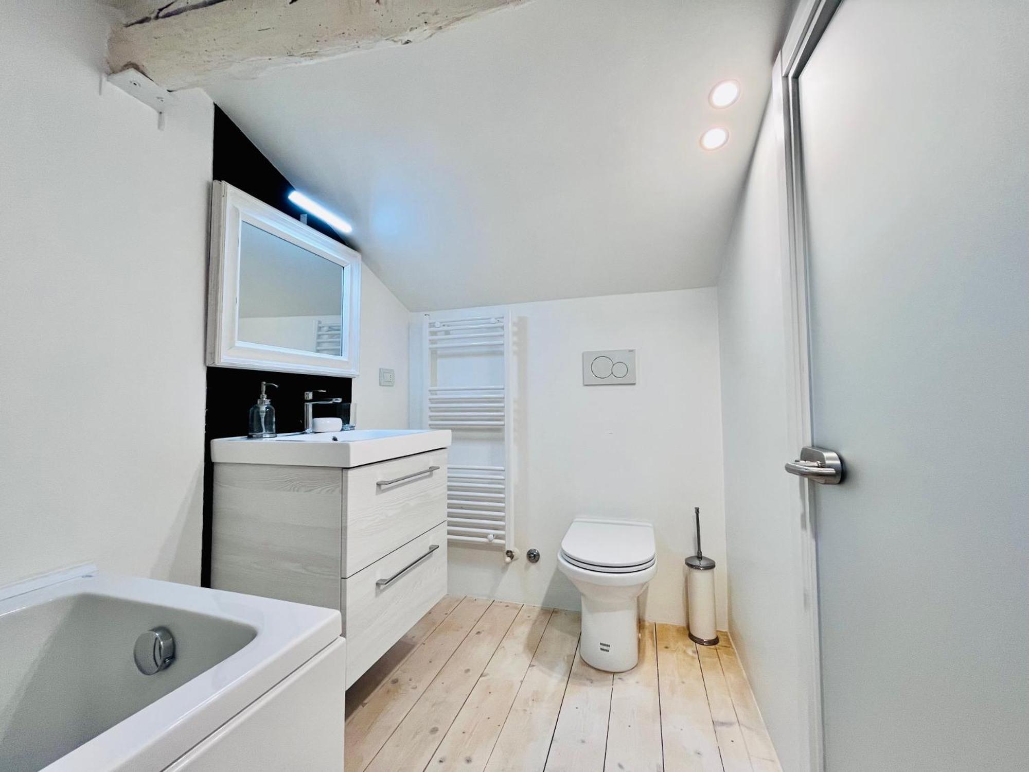 Riverside Loft Navigli - Spacious Two-Bedroom Apartment Milán Exterior foto